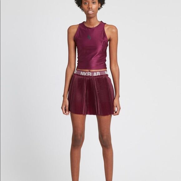 NikeLab NRG Perf Crop Tank - Picture 6 of 6